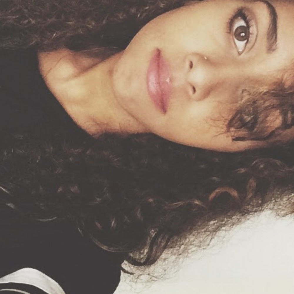 Meet your Posher, Alia